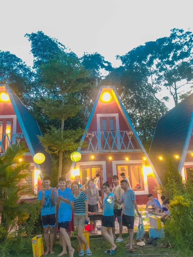 Furano Garden Home Hoa Binh - Venuestay Buitenkant foto