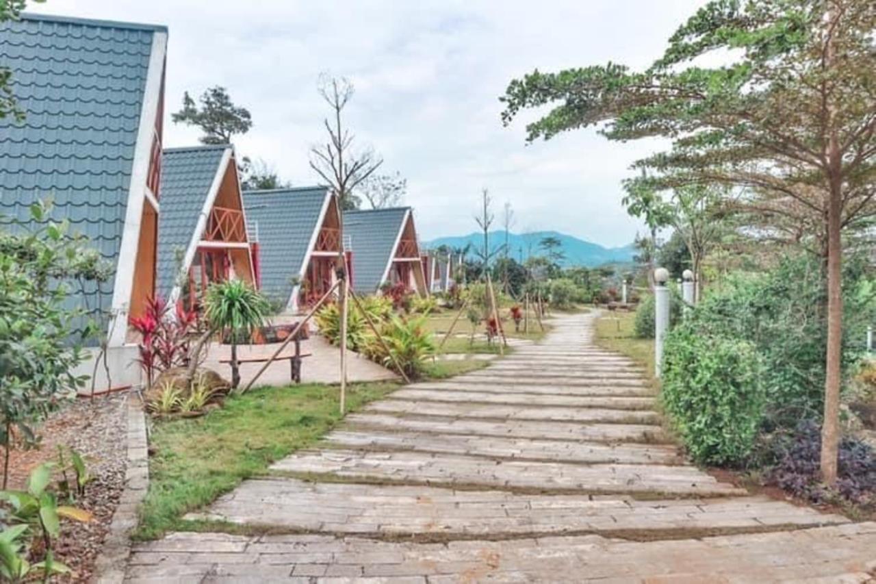 Furano Garden Home Hoa Binh - Venuestay Buitenkant foto